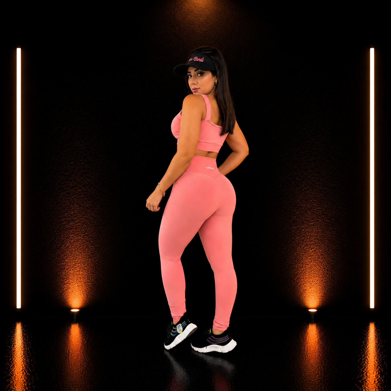 Conjunto Feminino ALPHA21: Legging e Top Compressão