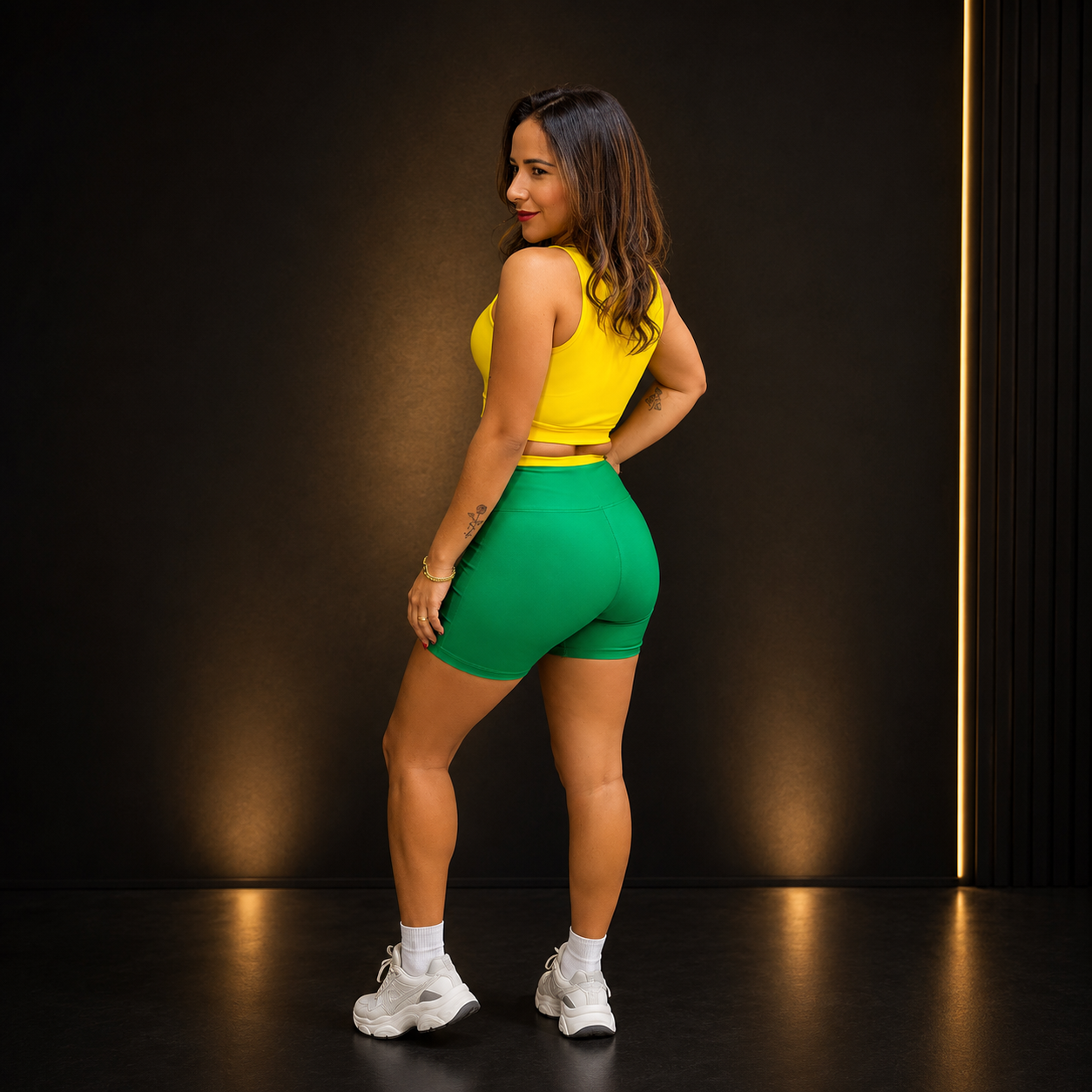Conjunto Fitness Feminino Bicolor ALPHA21 para Performance